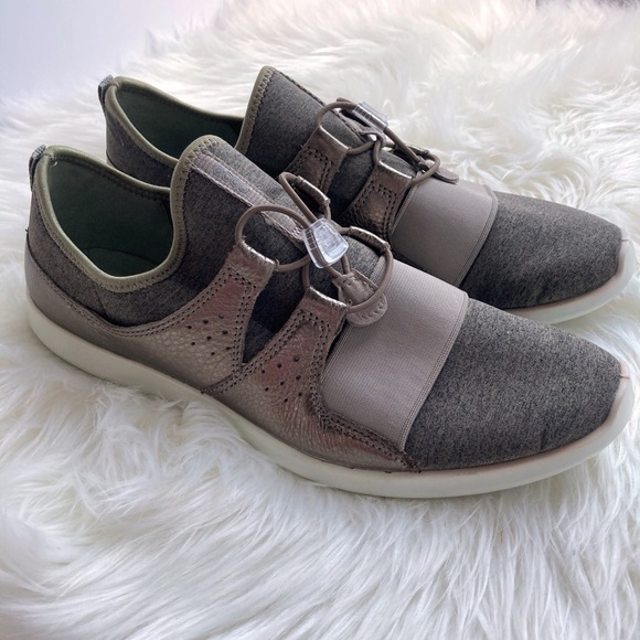 ecco sense toggle sneaker